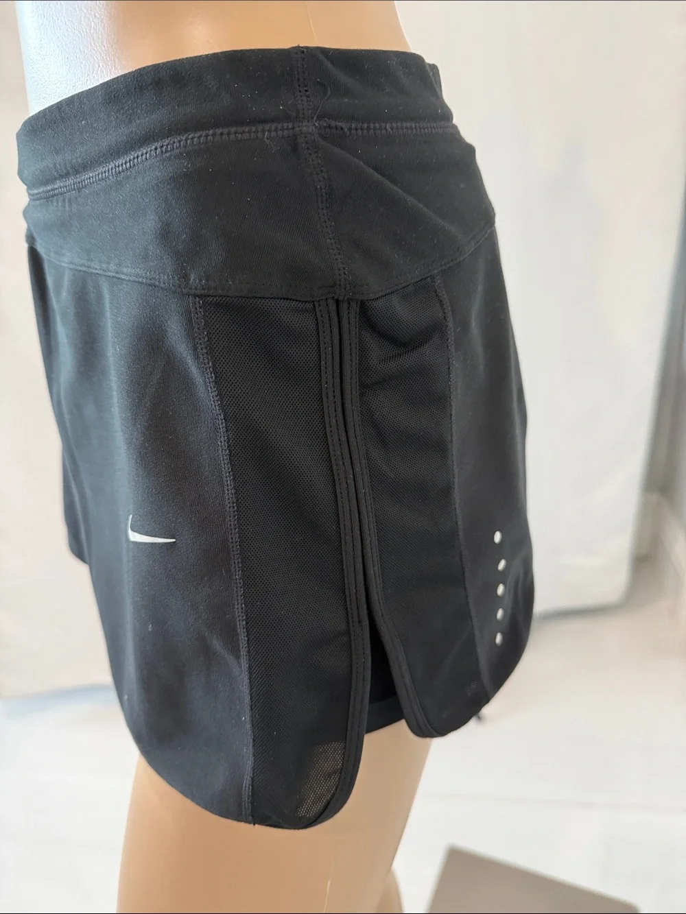 Nike Swift Dri-FIT Mid-Rise Skort Black Size S